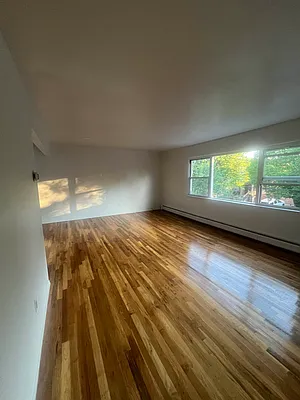 Living room, photo 2