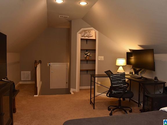 5th image of 1212 Glenstone Pl