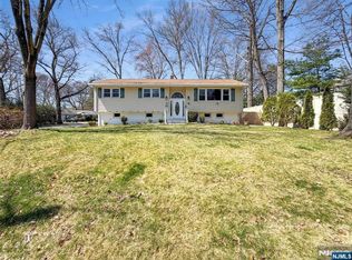 2622 Cleveland Ave, Washington Township, NJ 07676