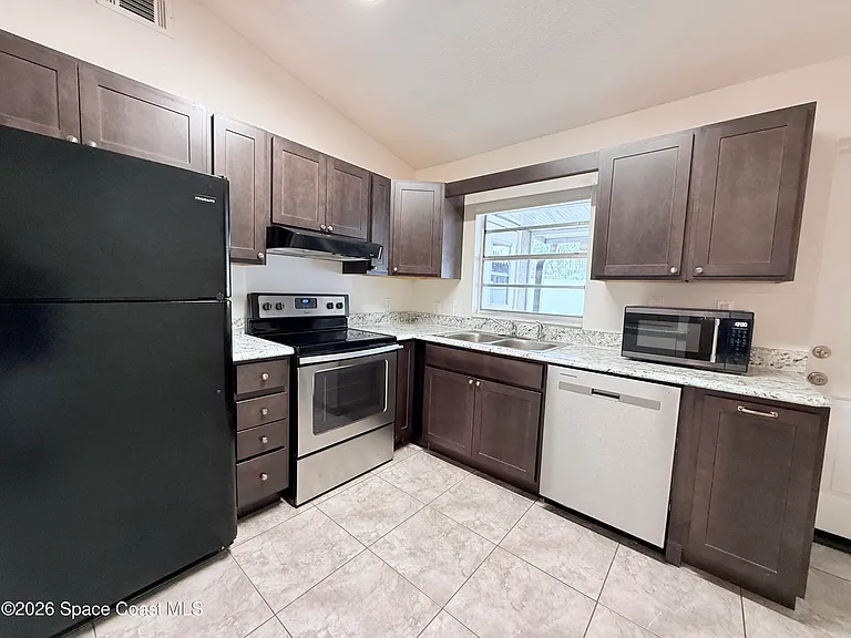3225 Murrell Rd #4 — Photo 8