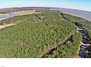 1046 Lawnes Nck, Isle of Wight, VA 23430