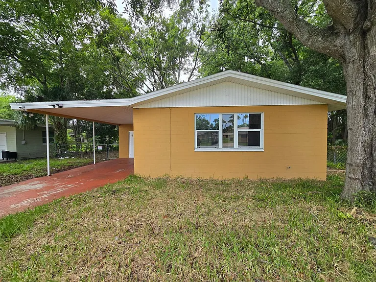 444 S Caroline St — Photo 1