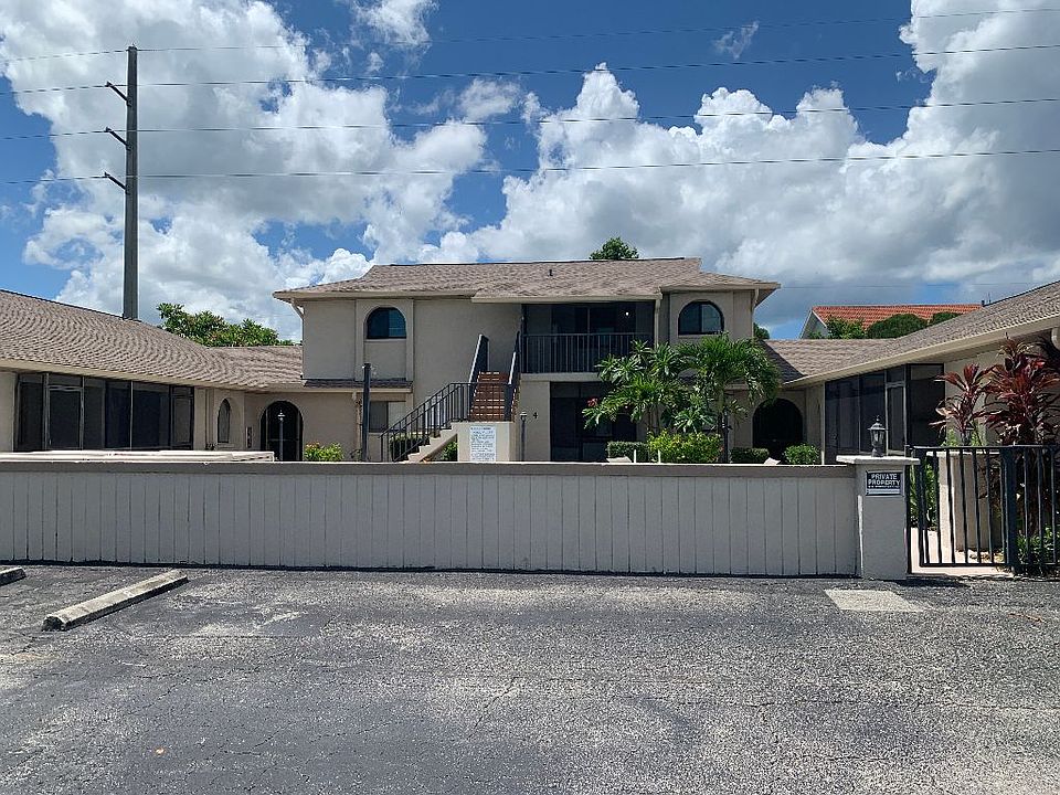 1st image of 610 SW 47th Ter APT 6