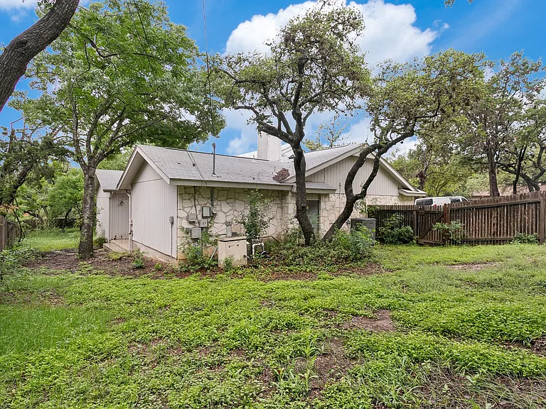 8510 Watchtower St — Photo 23