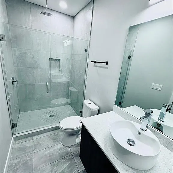 3800 N Robin Ave #4 — Photo 7