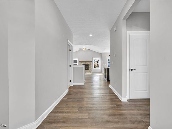 4th image of 10162 Brookhaven Ln