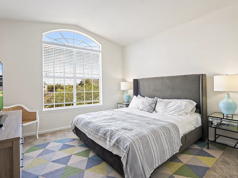 Grandeville at RiverPlace — Photo 36