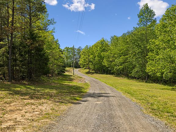 3rd image of 2901 Campground Rd