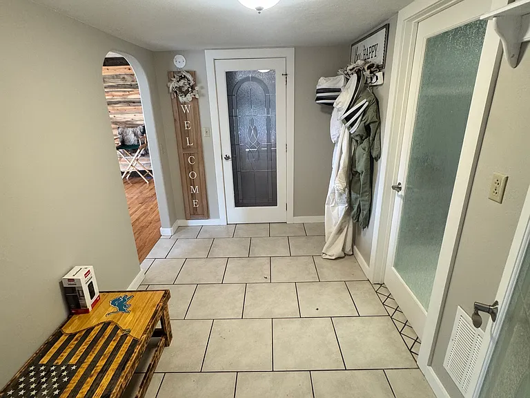 2300 Barrett Rd — Photo 10