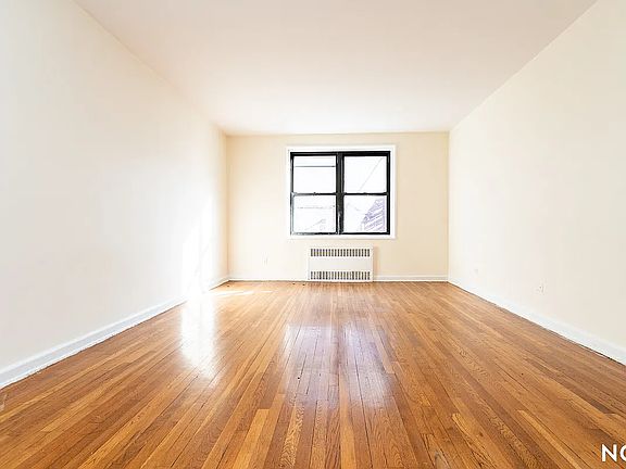 5th image of 34-15 Parsons Blvd #34G