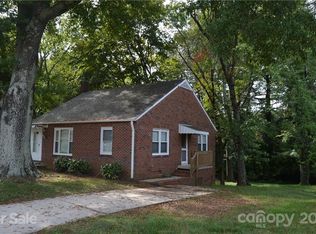 321 Bost St, Statesville, NC 28677