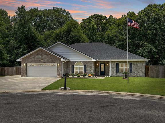 2nd image of 1090 Gage Dr