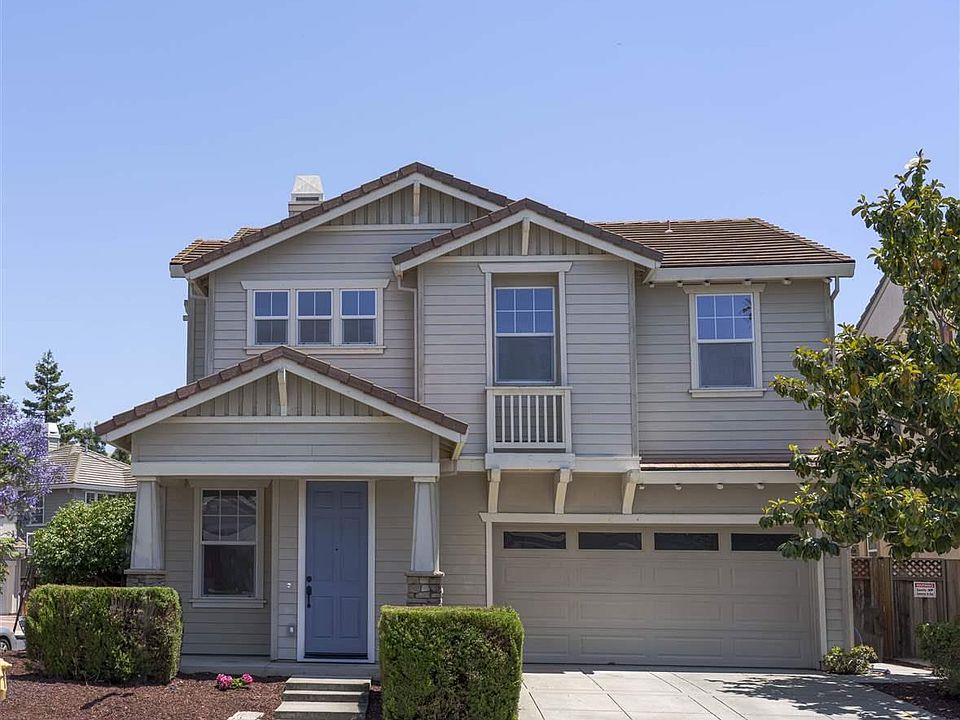 1st image of 220 Dutra Vernaci Dr