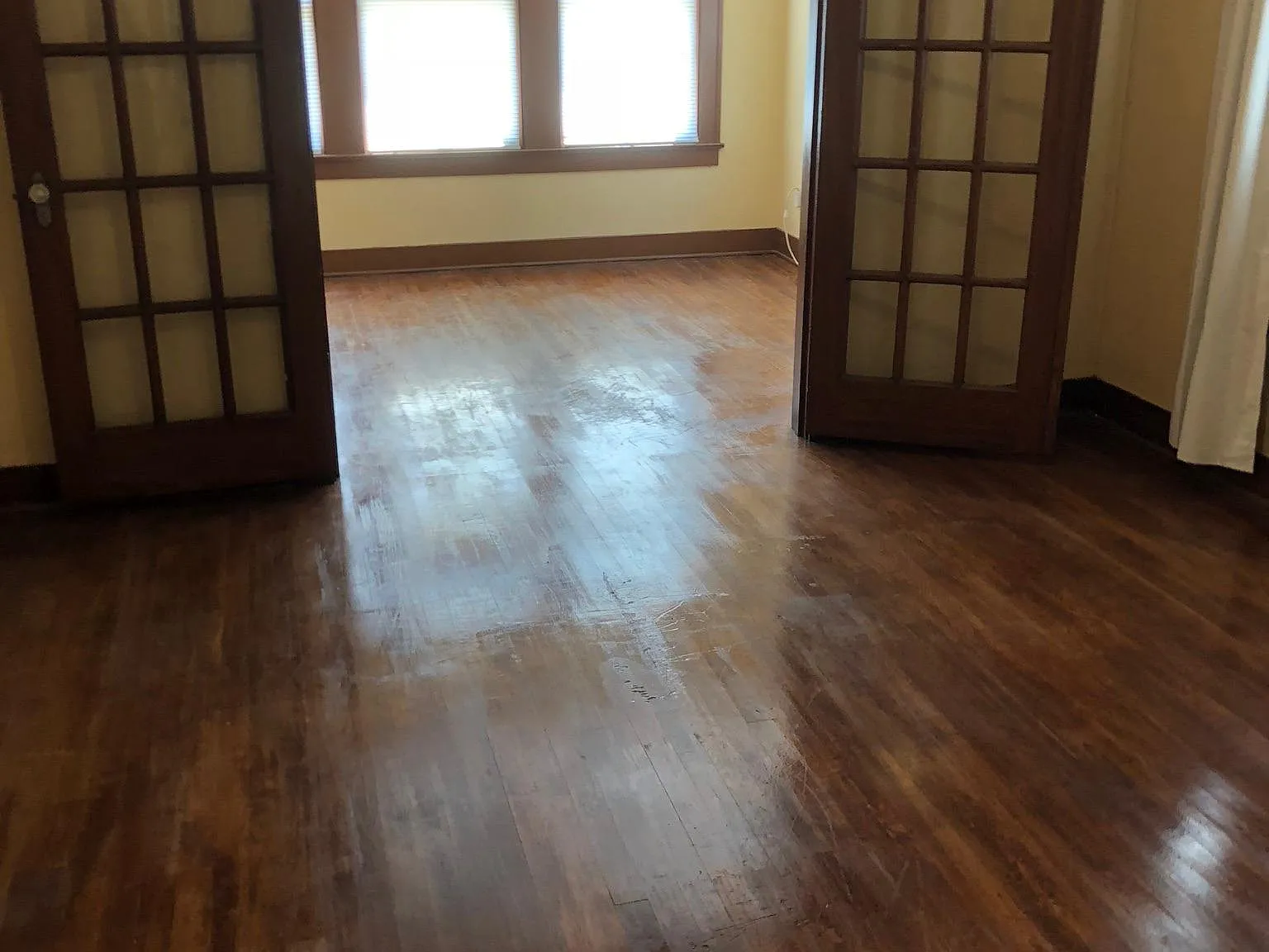 4023 Woodleigh St — Photo 3