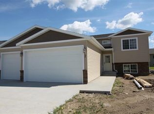 34 Cambridge Cv, Surrey, ND 58785