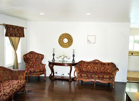 2nd image of 12406 215th St