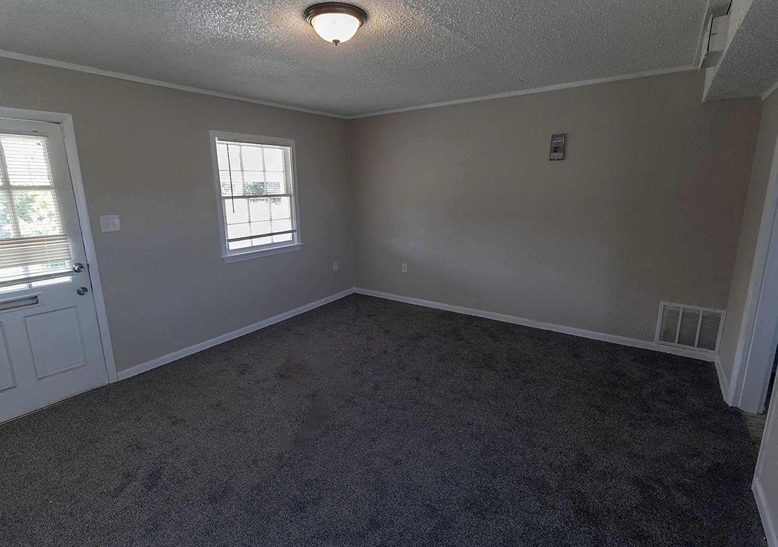 Rural Studio Apartment - Utilities Included — Photo 4