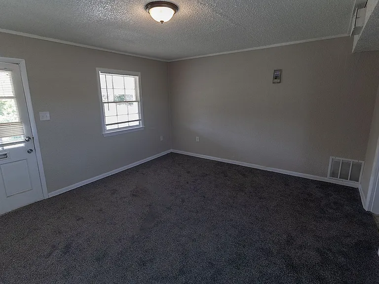 7460 N Wade School Rd #B — Photo 3