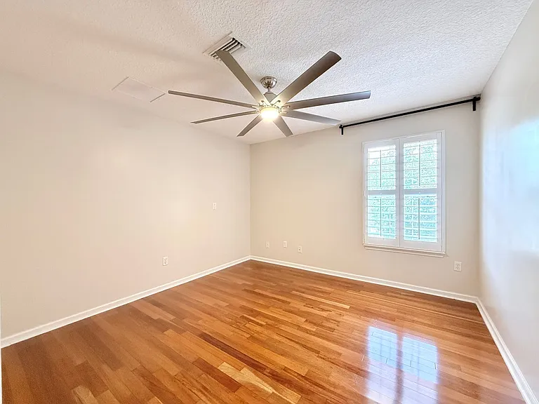 11288 Panther Creek Pkwy — Photo 6