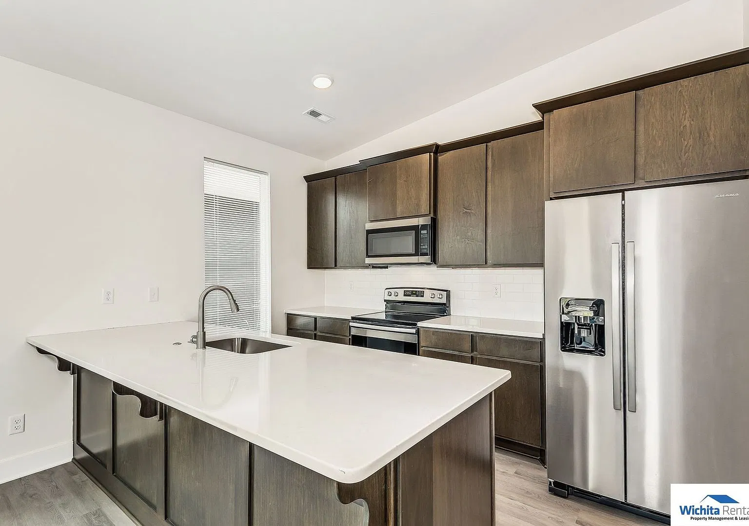 3 bed, 2 bath Patio Home — Photo 3