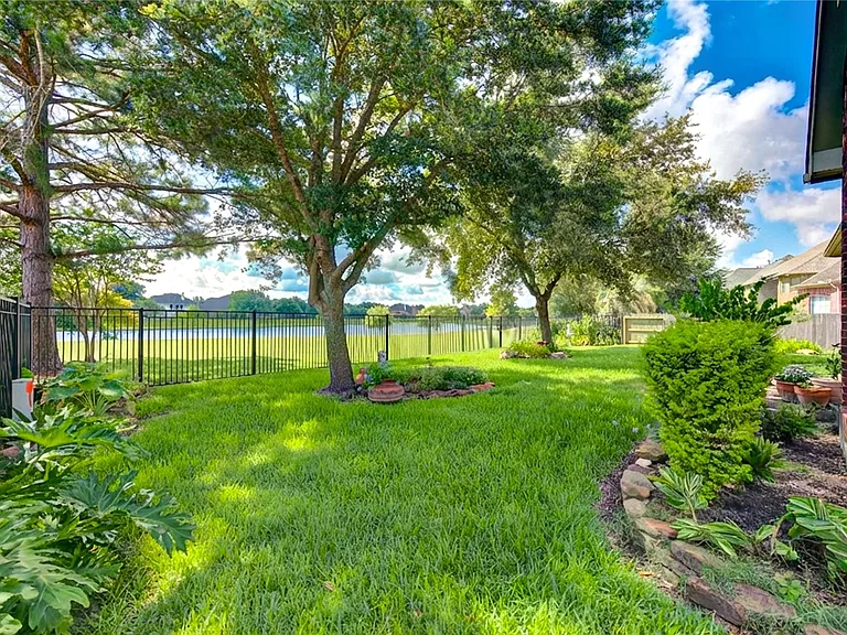 11422 Carson Field Ln — Photo 42