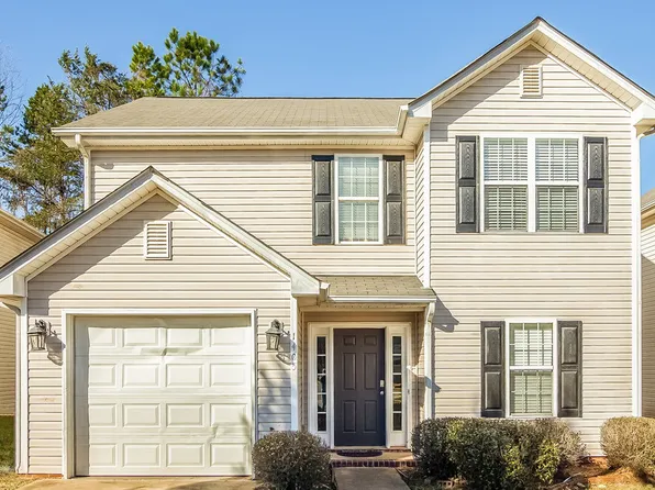 1405 Braveheart Ln, Charlotte, NC 28216