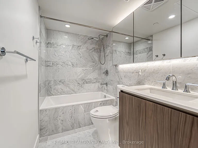 17 Bathurst St #2603 — Photo 33