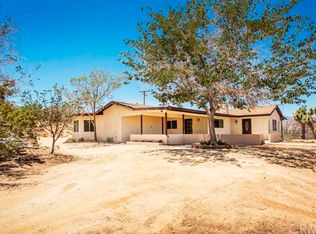 8142 Fox Trl, Yucca Valley, CA 92284