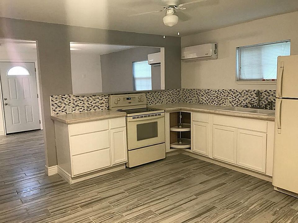 1st image of 6941 W Holiday St