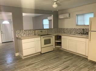 6941 W Holiday St, Hitchcock, TX 77563