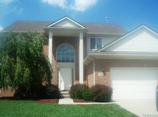 116 Biltmore Blvd, Troy, MI 48084