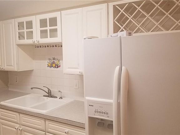 3rd image of 3779 High Vista Dr