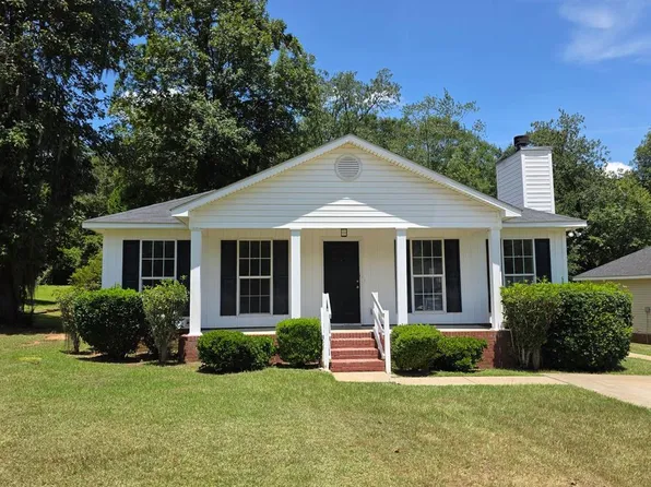 3645 Club Dr, Albany, GA 31721