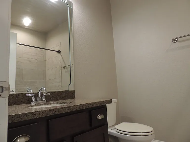 24 Devon Ct — Photo 18
