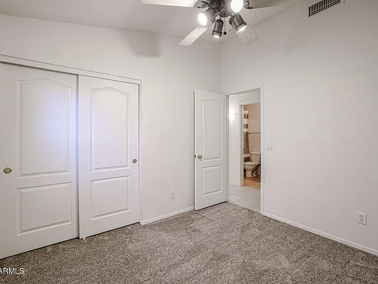 9833 W Yukon Dr — Photo 10