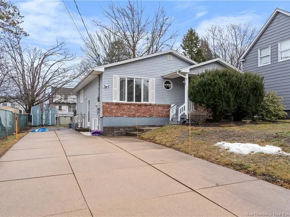320 Yale Ave, Riverview, NB E1B 2B3