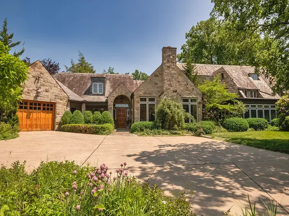 1440 Pueblo Dr, Pittsburgh, PA 15228