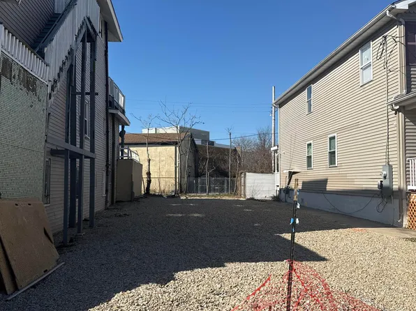 404 N Ohio Ave, Atlantic City, NJ 08401
