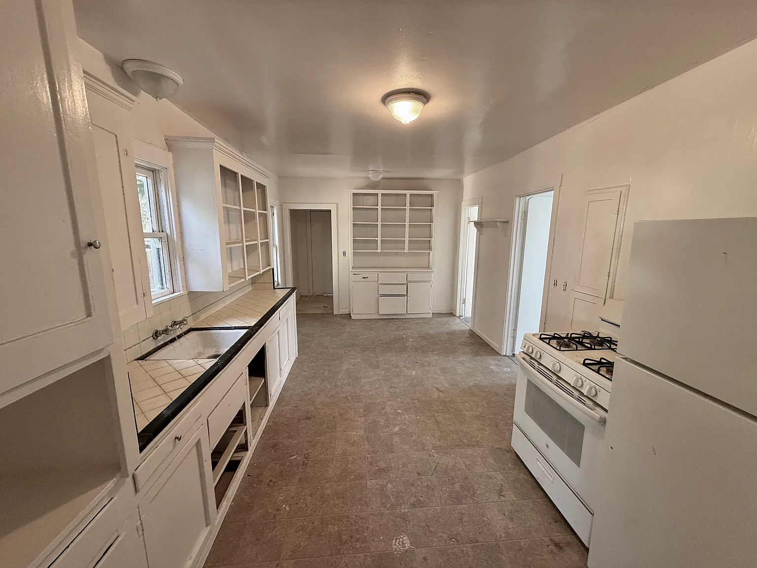 2 bed, 900 sqft, $1,485 — Photo 3