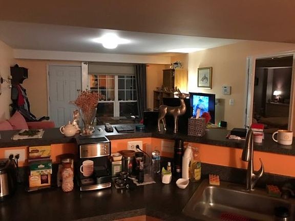 4th image of 1505 N Van Dorn St #B