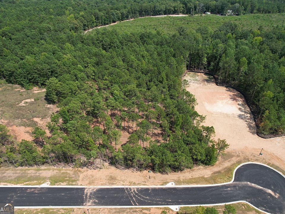 1st image of 12 High Pointe Dr