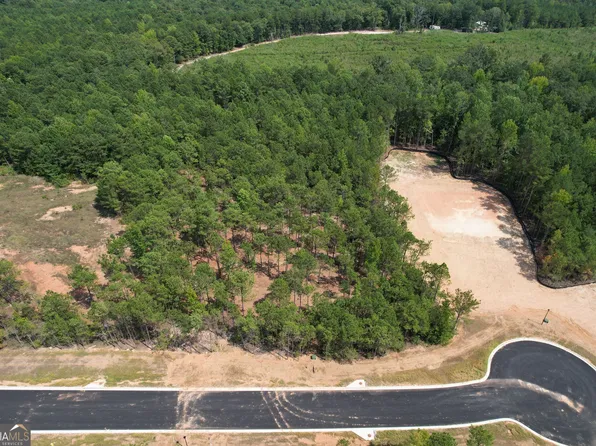 12 High Pointe Dr, Lagrange, GA 30240