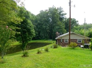 693 Whiteside Cove Rd, Highlands, NC 28741
