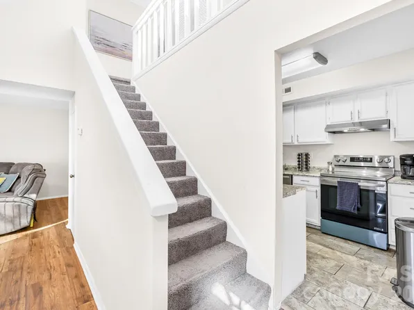 7407 Mystic Ln, Charlotte, NC 28227