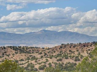 82 Paseo De La Tierra #A, Santa Fe, NM 87506