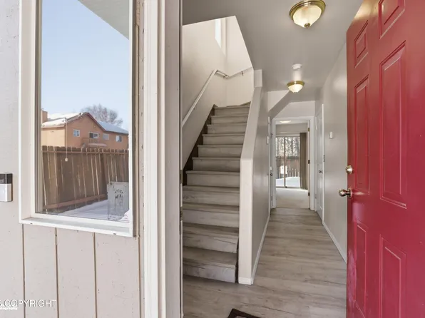 8945 Arlene St #4, Anchorage, AK 99502