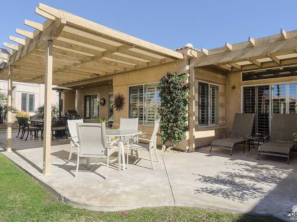 2nd image of 79055 Bermuda Dunes Dr