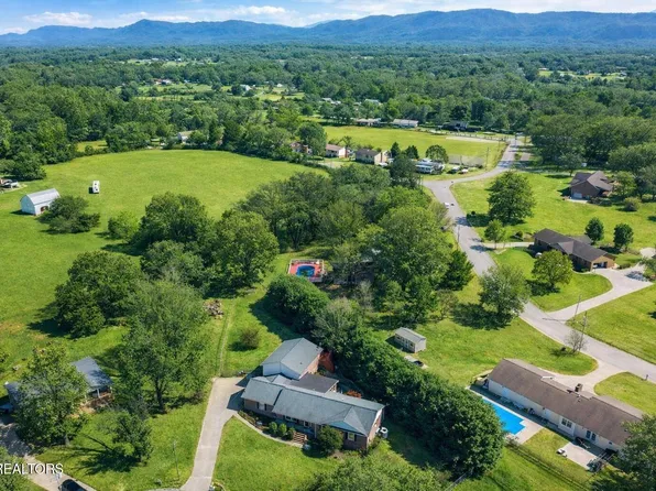 603 Lansdale Dr, Maryville, TN 37803