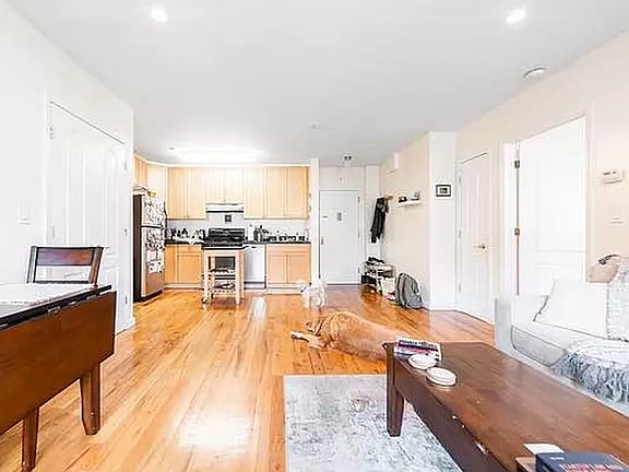 2nd image of 567 Warren St APT 203