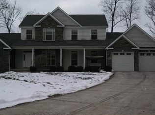 37052 Howard Rd, Farmington Hills, MI 48331